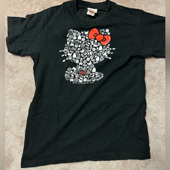 Hello kitty Tshirt from Osaka, Japan - Picture 2 of 4
